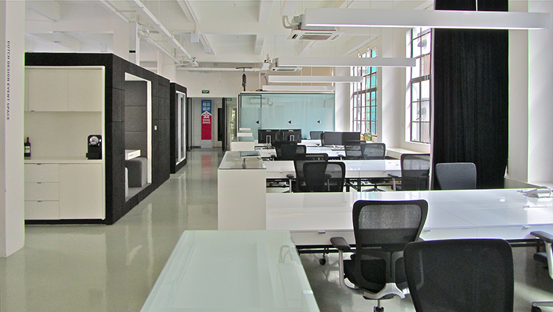 Dutch Design Workspace - open office layout